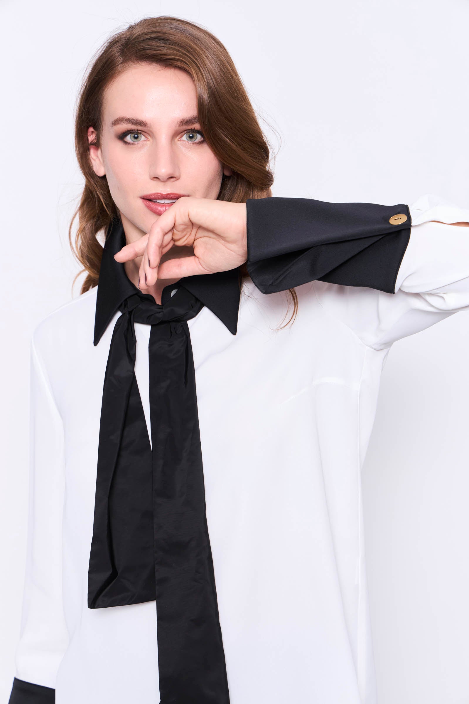 Camisa Bicolor con Corbatin_Blanca