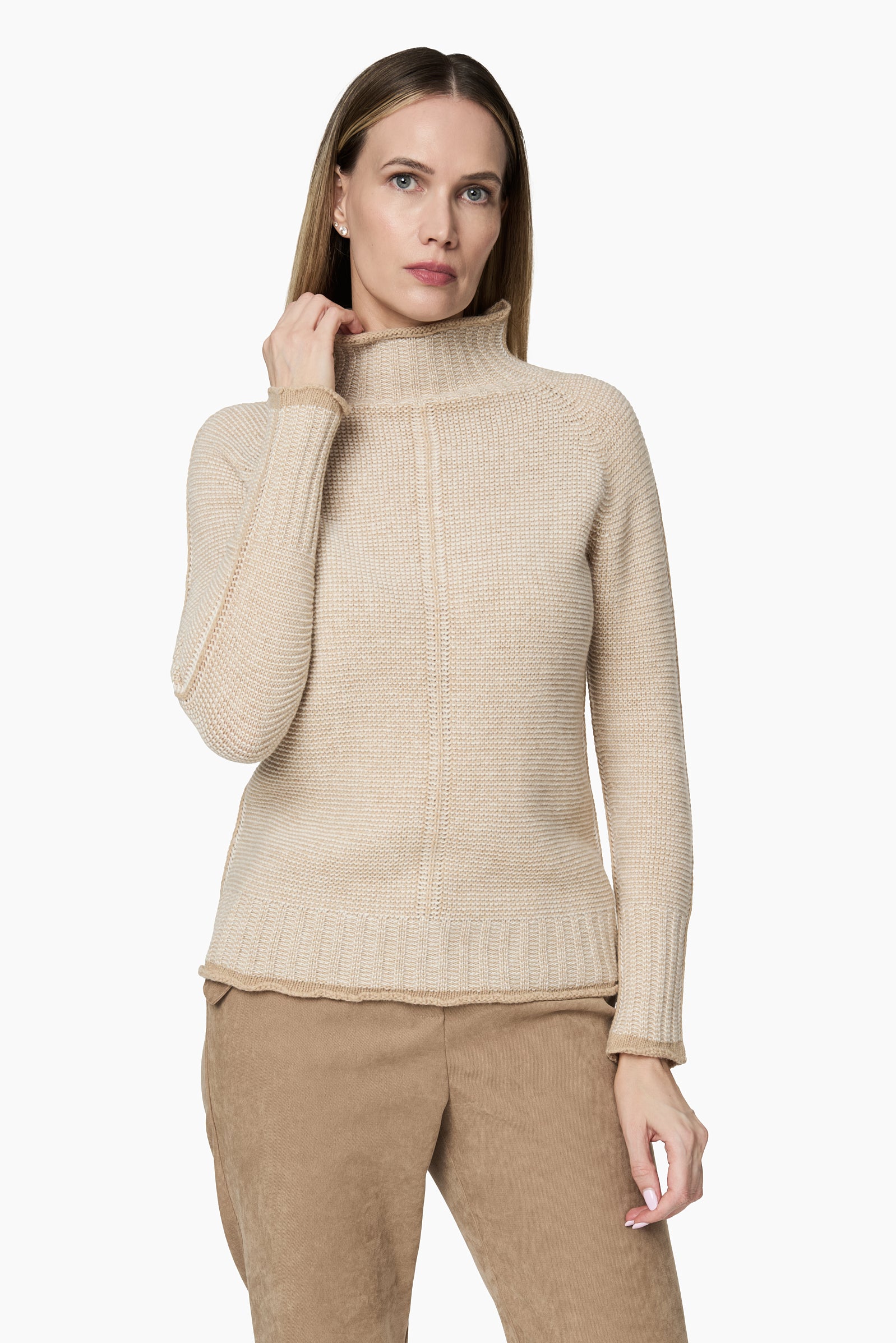 Sweater Cuello Subido Guarda Camel