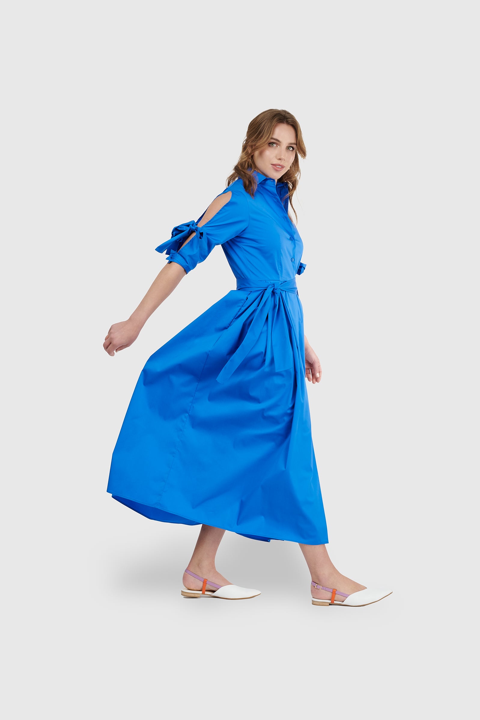 Vestido largo lazo abertura mangas azul rey
