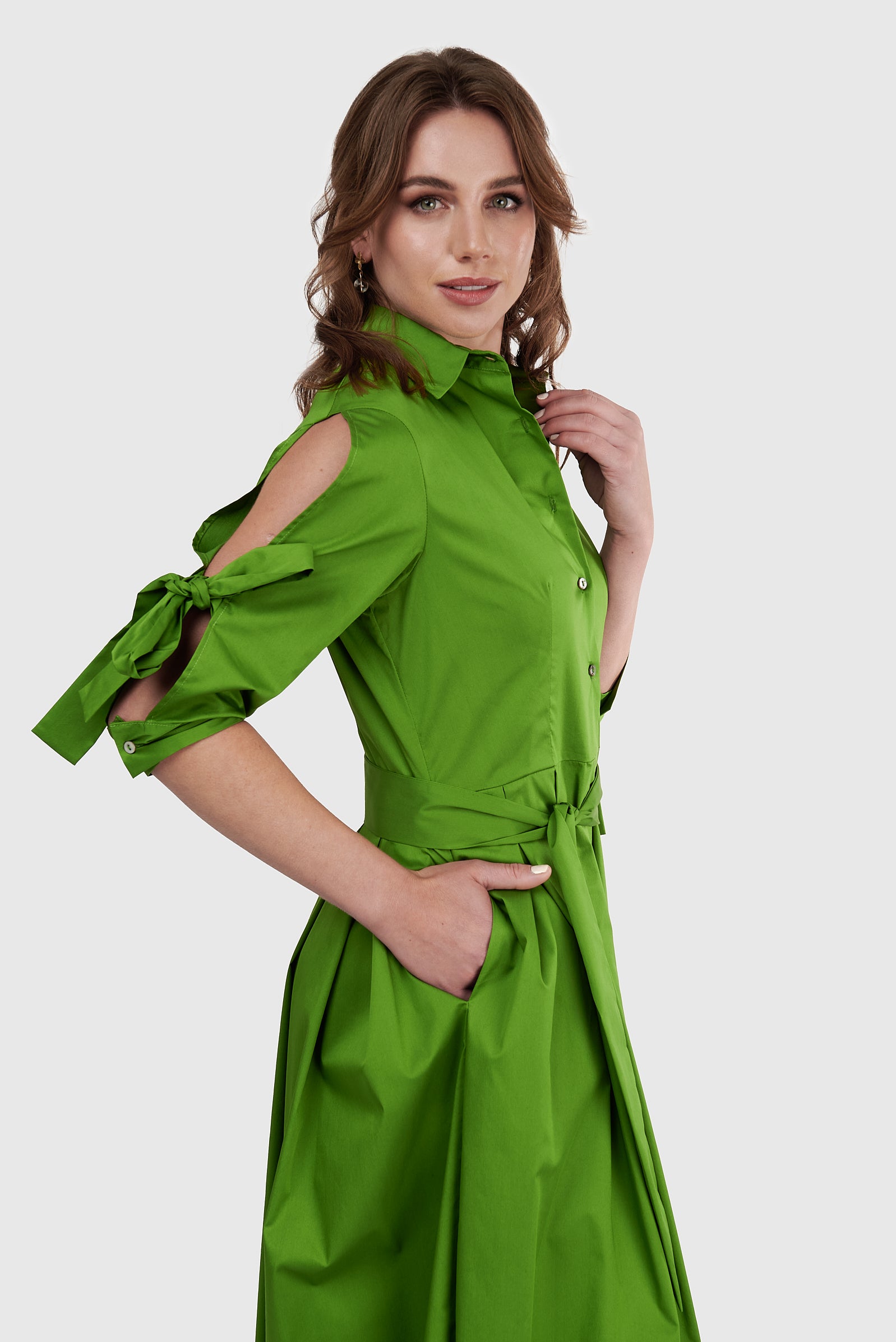 Vestido largo lazo abertura manga verde