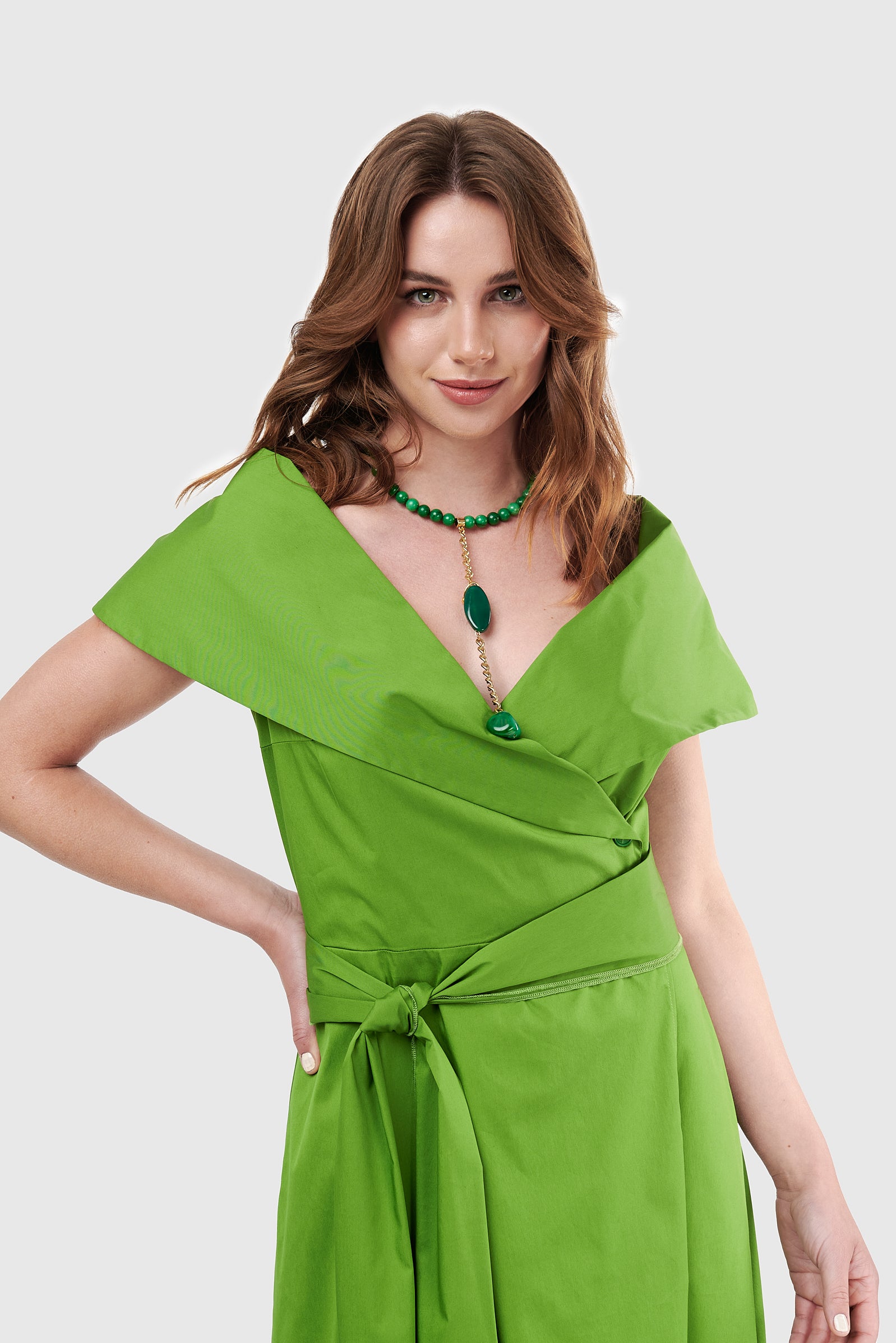 Vestido midi largo cruzado cuello marinero Verde