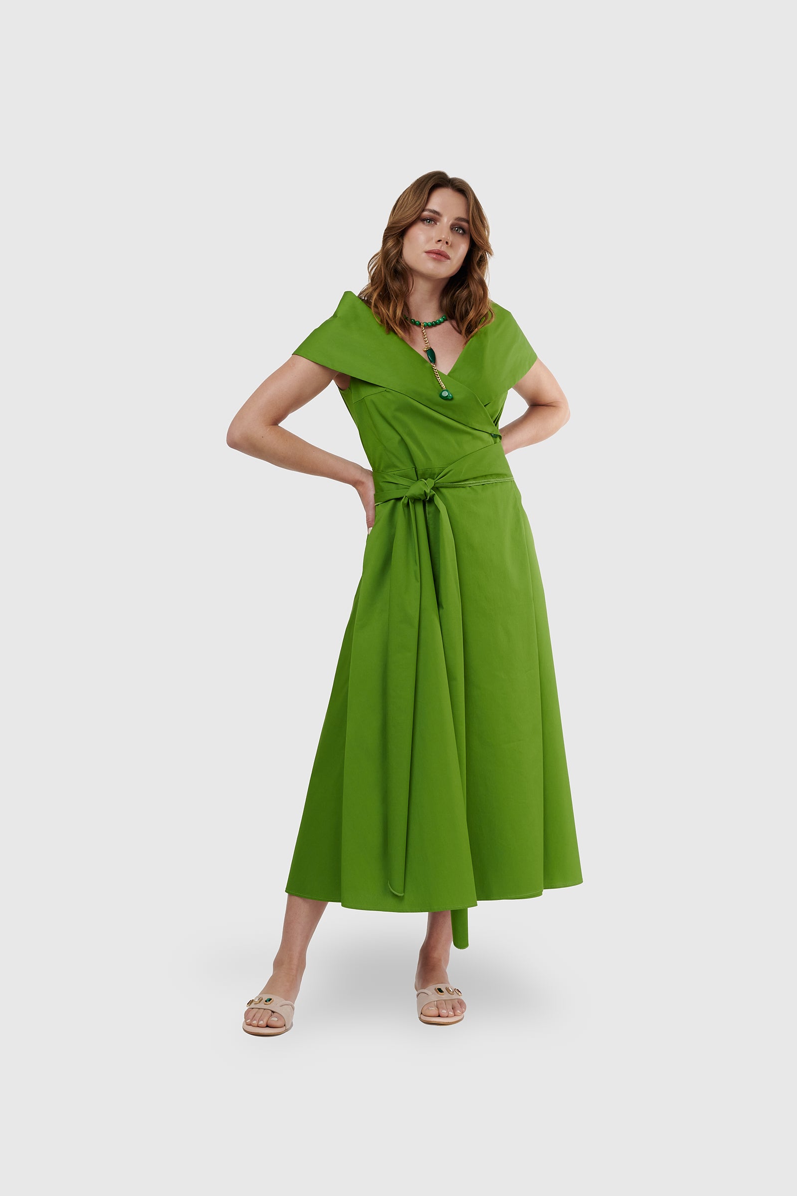 Vestido midi largo cruzado cuello marinero Verde