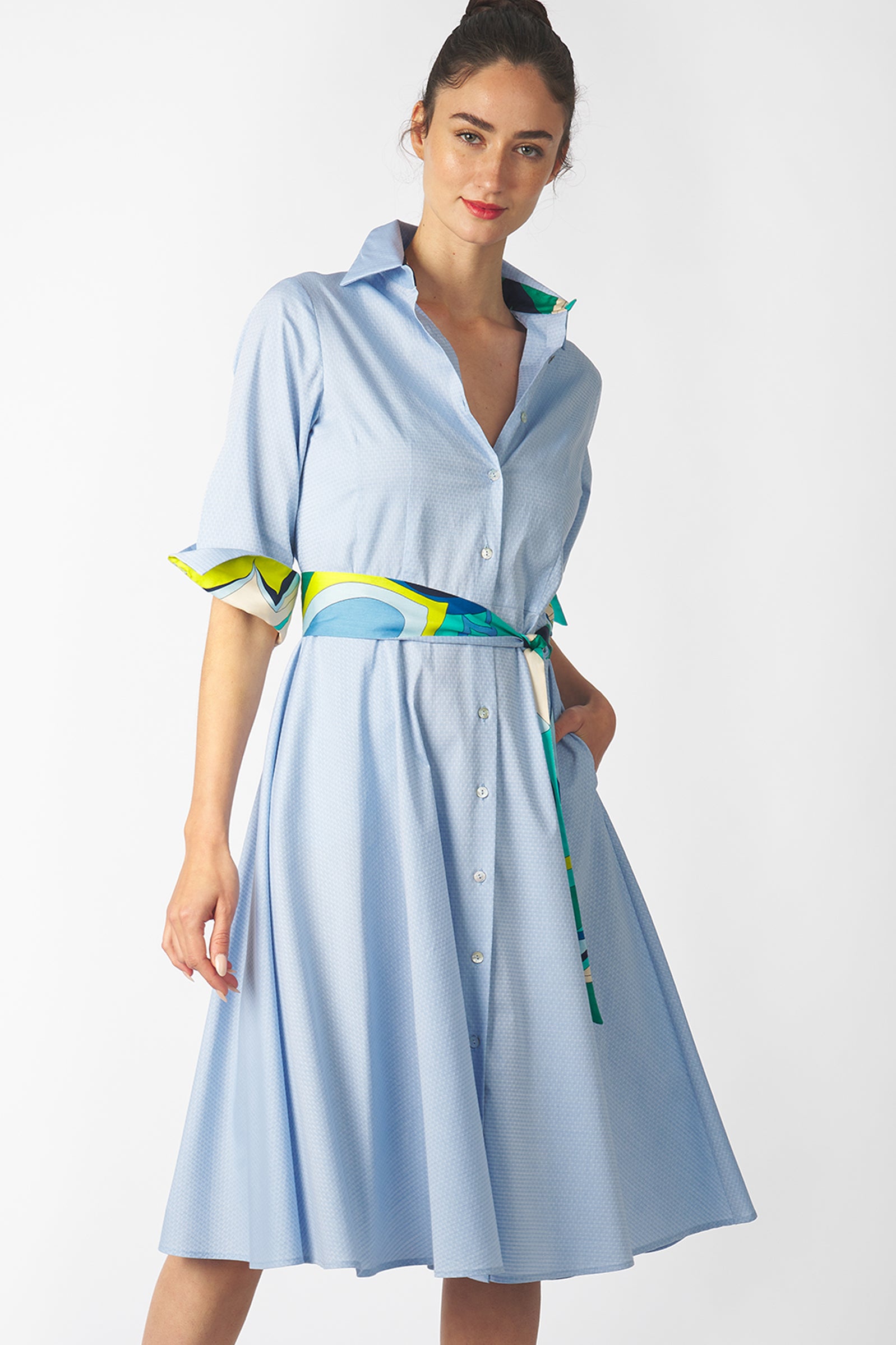 Vestido camisero lazo estampado celeste
